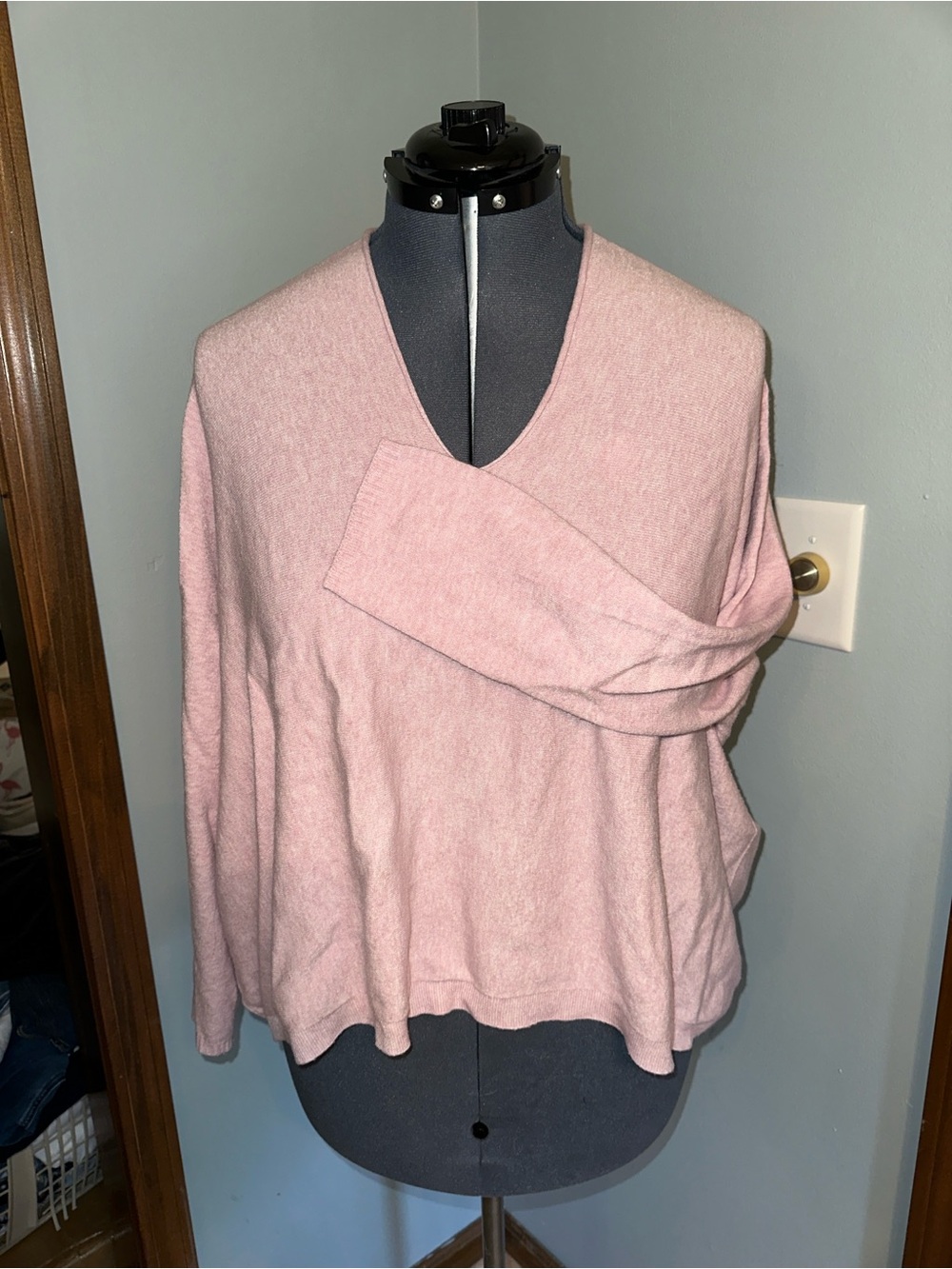 Soft V-Neck Women's Sweater in Light Pink